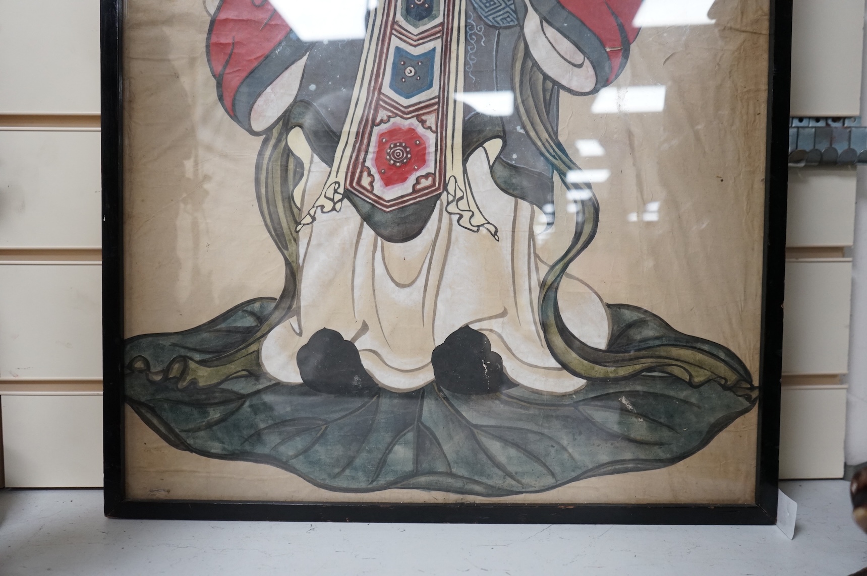 A Japanese painting of a Bodhisattva, 91 x 43cm